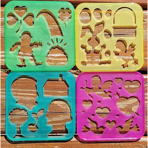Lot of 4 Vintage Tupperware Tuppertoy Stencils 1987 Toy Dart Ind. Holidays - Picture 1 of 3